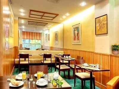 **  Hotel Elysee Etoile Paris Fransa